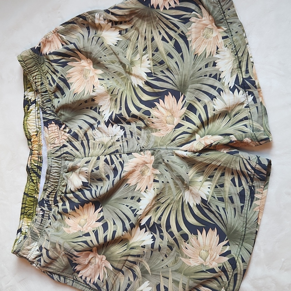 Tommy Bahama Sz L Vintage, Men's Summer, Vacation, Pool, Beach, Swimming Trunks - Picture 1 of 11